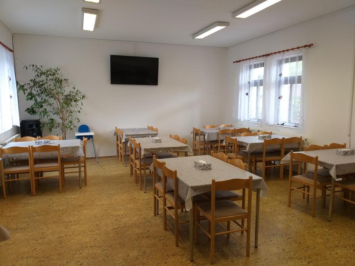 U Pohody Hotel Kovarska Bagian luar foto