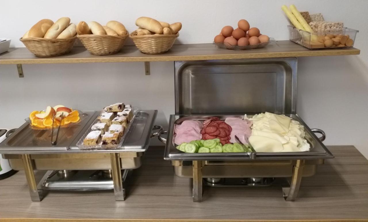 U Pohody Hotel Kovarska Bagian luar foto
