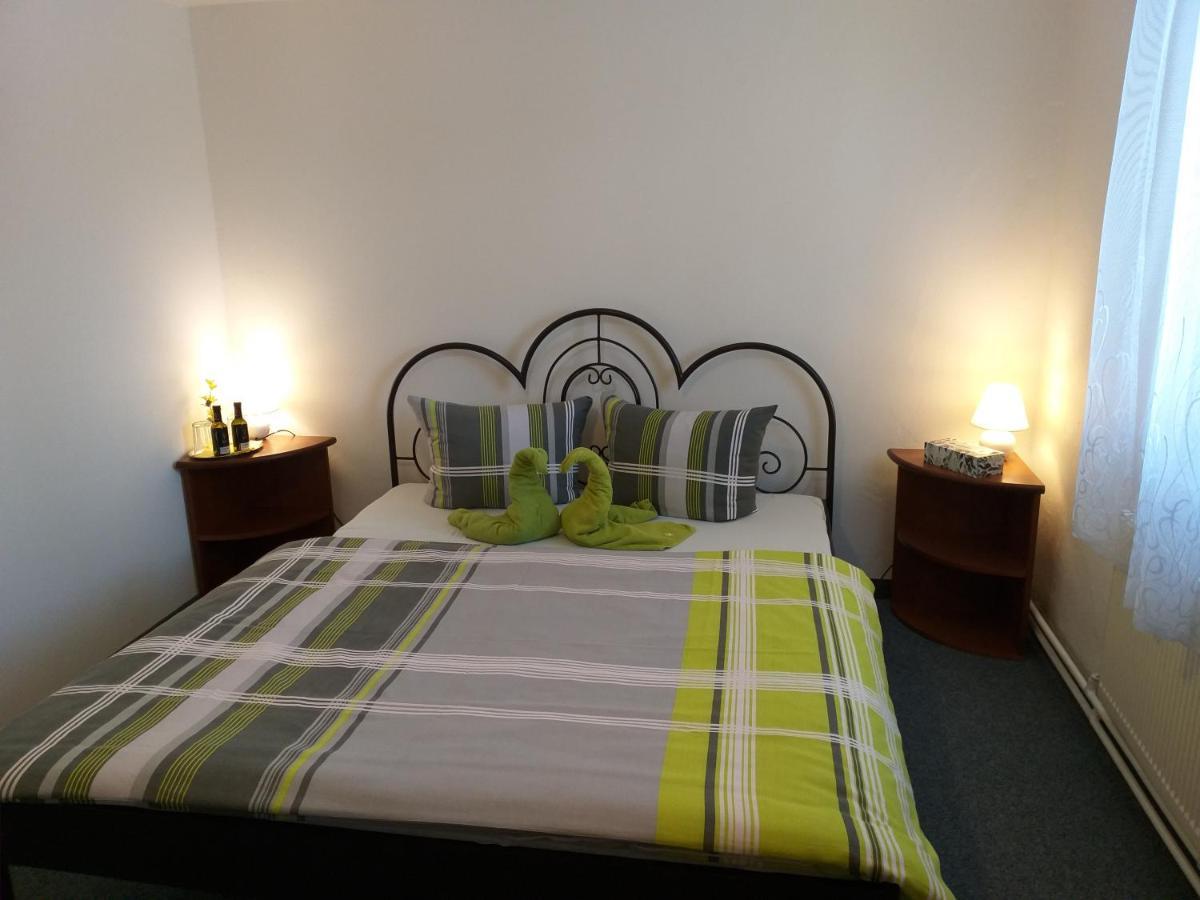 U Pohody Hotel Kovarska Bagian luar foto