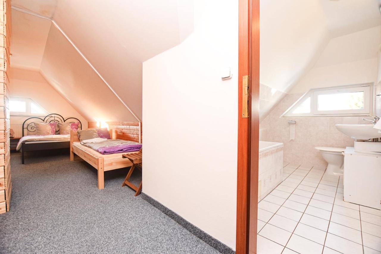 U Pohody Hotel Kovarska Bagian luar foto