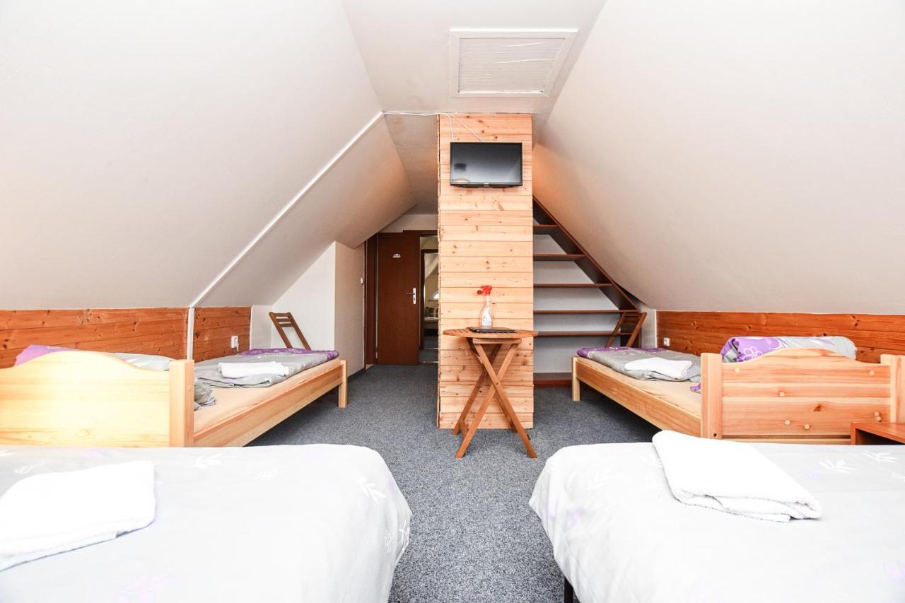 U Pohody Hotel Kovarska Bagian luar foto