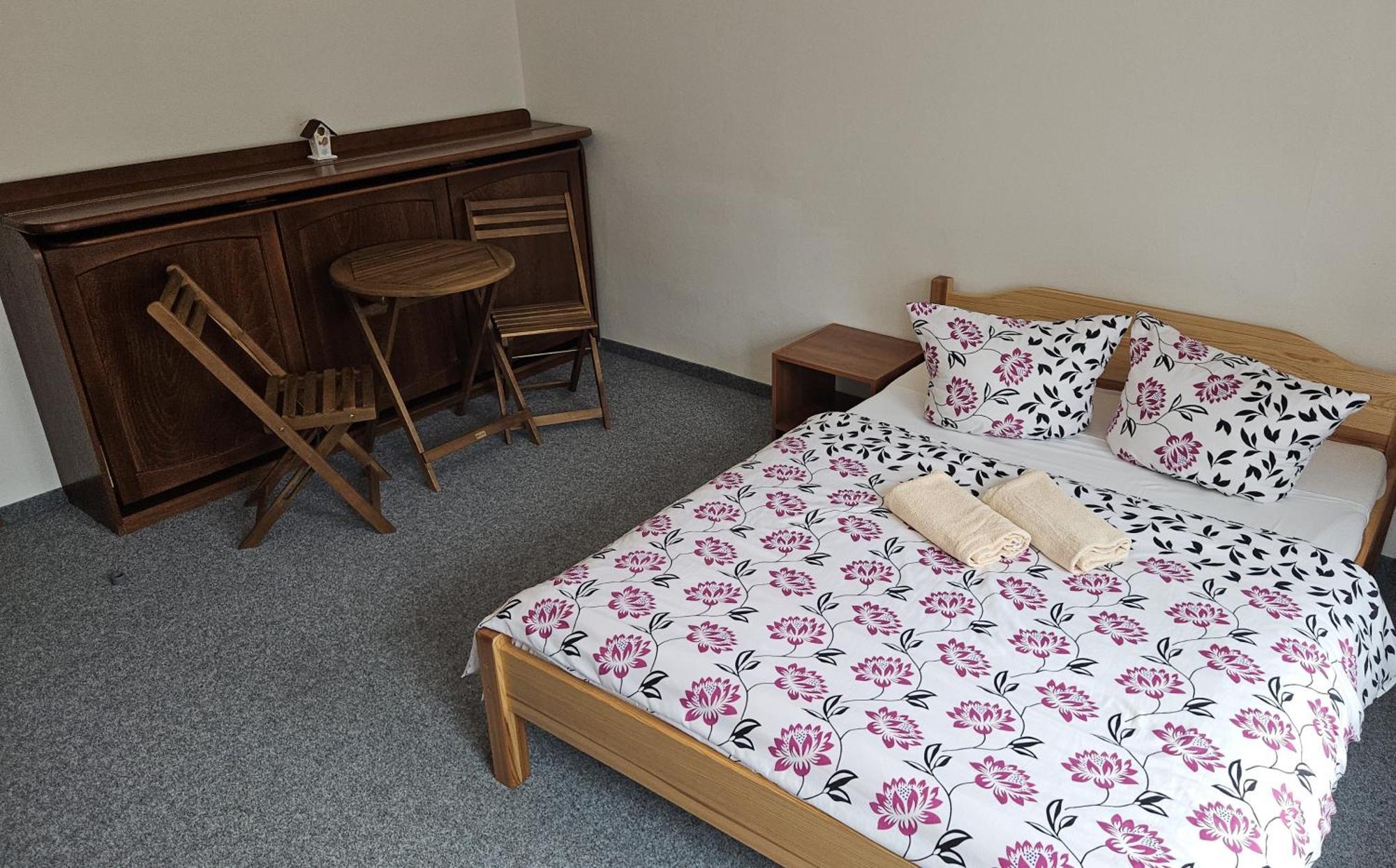 U Pohody Hotel Kovarska Bagian luar foto