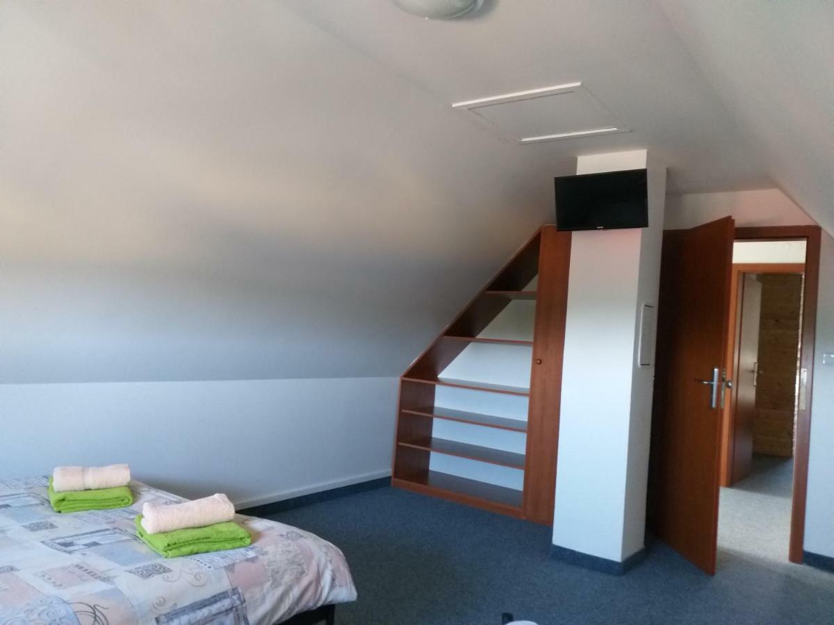 U Pohody Hotel Kovarska Bagian luar foto