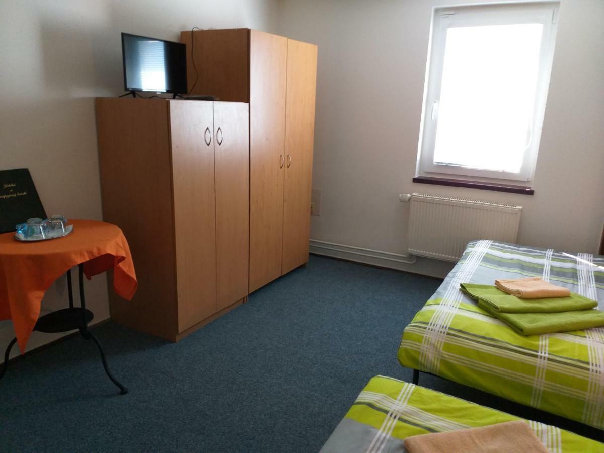 U Pohody Hotel Kovarska Bagian luar foto